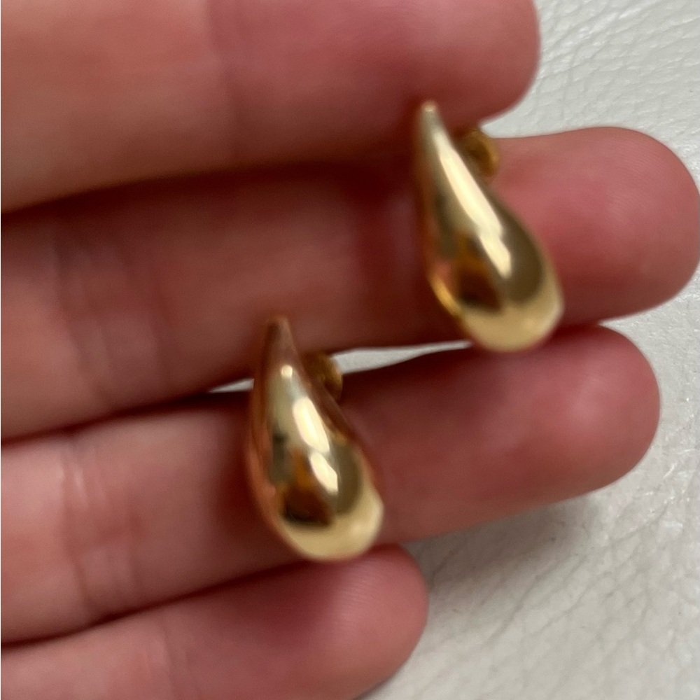 18k Italian gold earrings